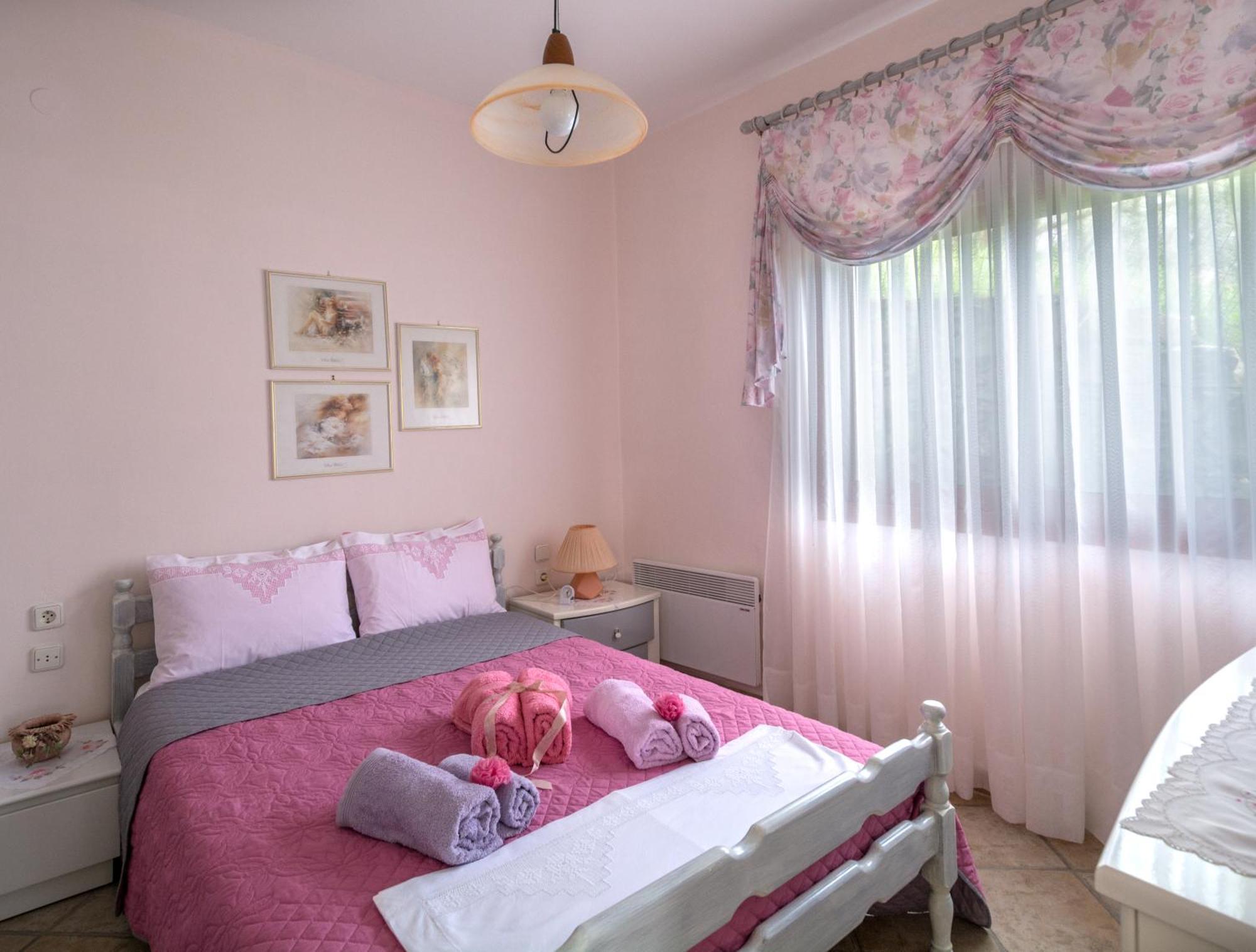 Gardenia Sea View Home โคเรฟตอน ภายนอก รูปภาพ
